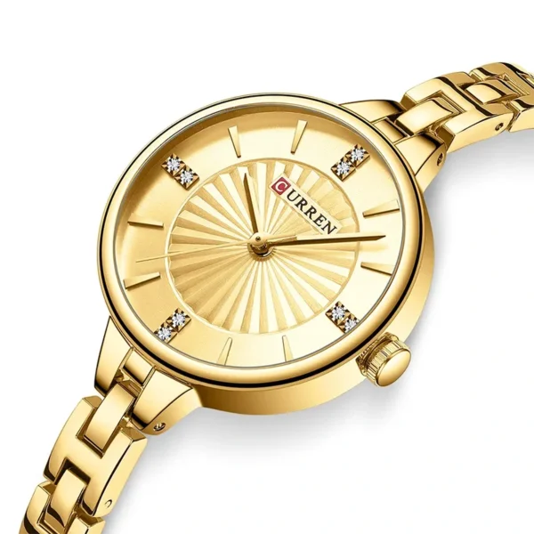 Ανακαλύψτε το Curren 9097 Gold, ένα κομψό γυναικείο ρολόι με χρυσό ατσάλινο μπρασελέ και στρογγυλό καντράν με διακοσμητικά στρας