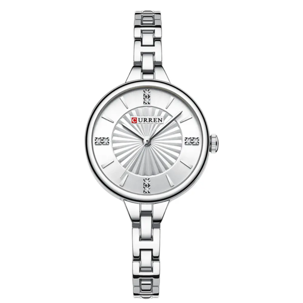 Ανακαλύψτε το Curren 9097 Silver, ένα κομψό γυναικείο ρολόι με ασημί, ατσάλινο μπρασελέ και στρογγυλό καντράν με διακοσμητικά στρας