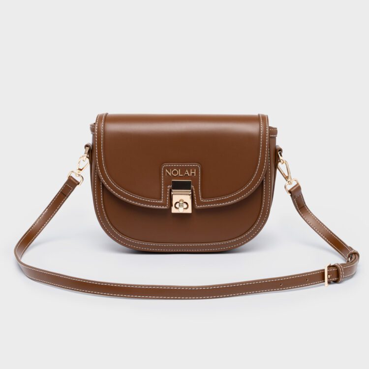 Η γυναικεία τσάντα Nolah Madrid Light Brown συνδυάζει κομψότητα και πρακτικότητα. Ιδανική για κάθε μέρα, με premium ποιότητα. Αγοράστε τη online