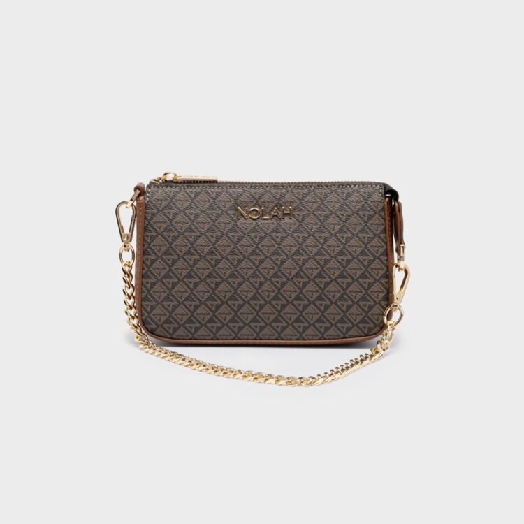 Ανακαλύψτε τη γυναικεία τσάντα ώμου & χιαστί Nolah Lorna Brown σε μαύρο χρώμα με χρυσές λεπτομέρειες. Ιδανική για κάθε casual ή βραδινή έξοδο.